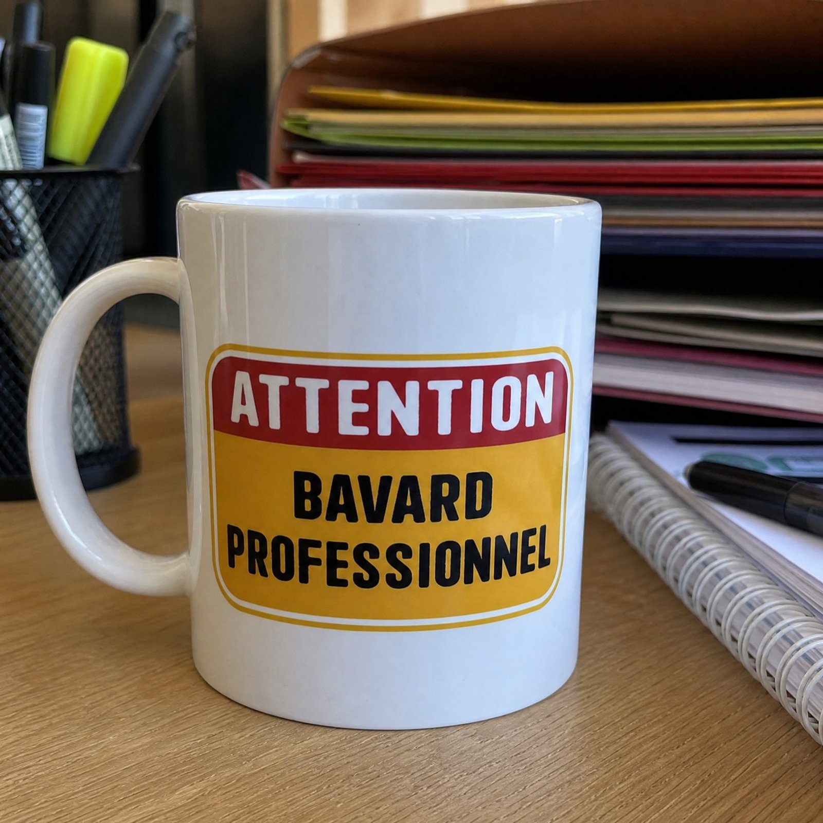 idee-cadeau-mug-attention-bavard-professionnel-5000 Mug Attention Bavard professionnel