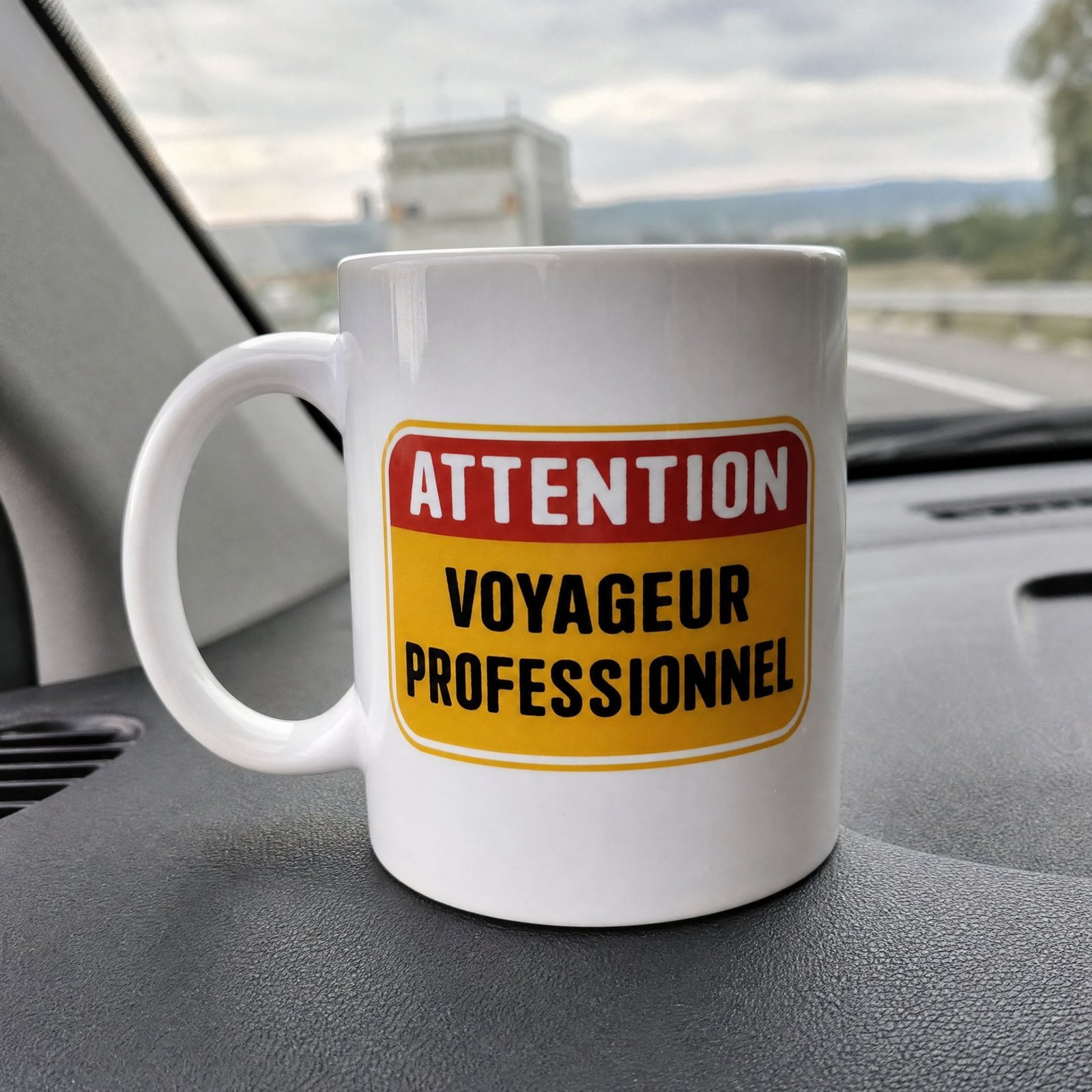 Mug Attention Voyageur Professionnel