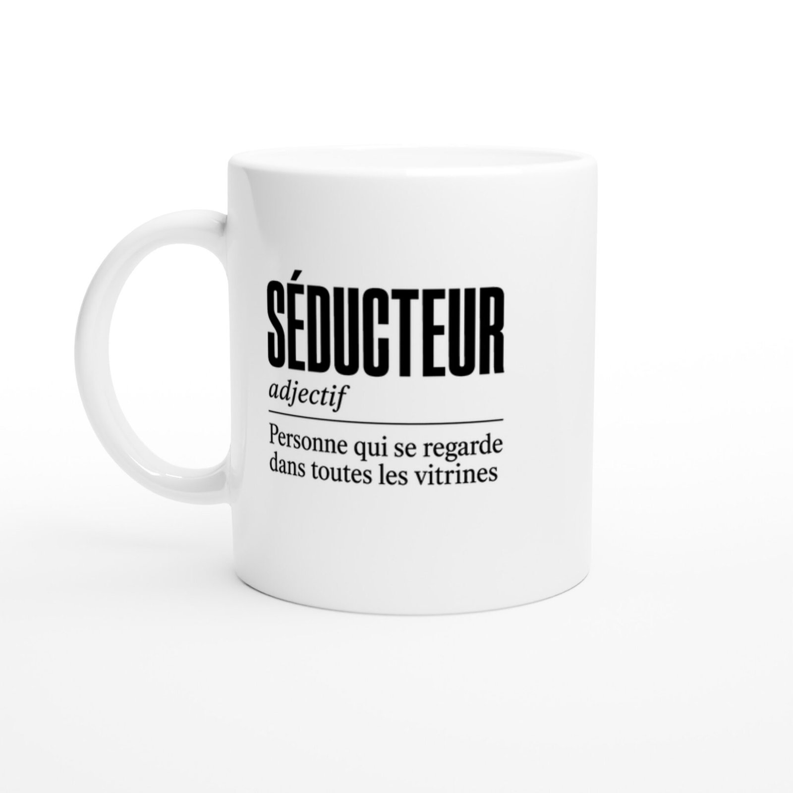 Mug Séducteur Personne Qui Se Regarde dans Toutes les Vitrines